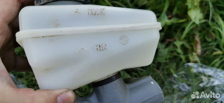 Продам главный тормозной цилиндр Логан 1