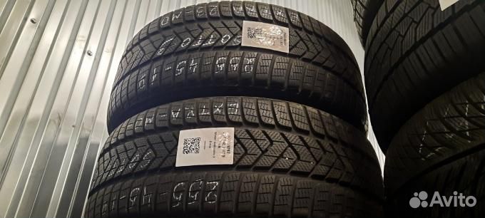 Pirelli Winter Sottozero 3 255/45 R19