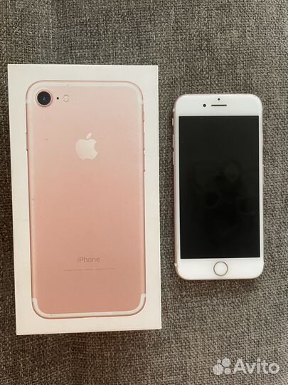 Телефон iPhone 7 32Гб