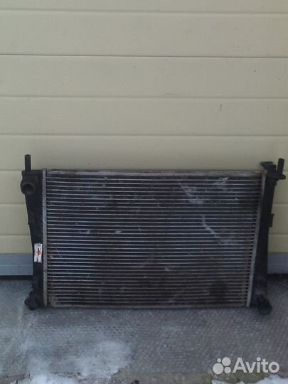 Хундай Лантра 92г радиатор
