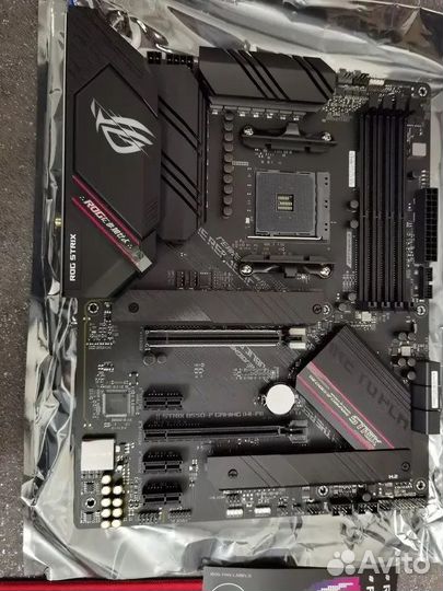 Материнская плата asus ROG strix B550-F gaming