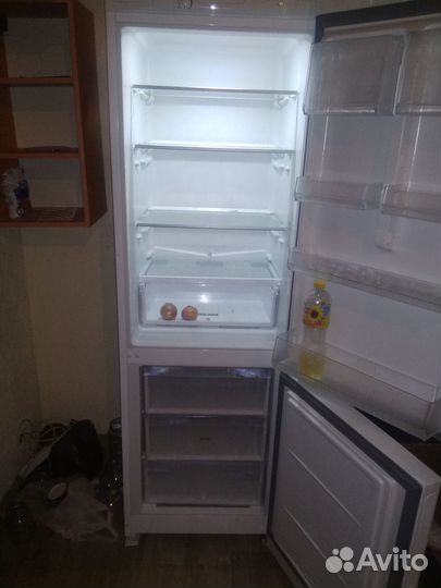 Hotpoint ariston hs3180w