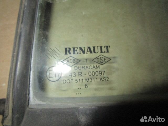 Стекло двери задней левой (форточка) Renault Clio