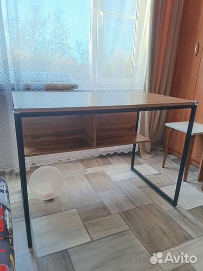 Компьютерный стол в стиле лофт