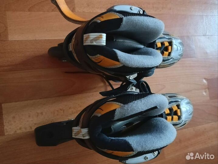 Роликовые коньки