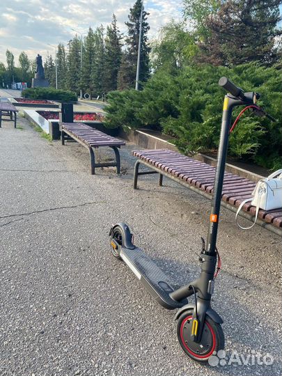 Электросамокат Xiaomi Mi Electric Scooter Pro 2