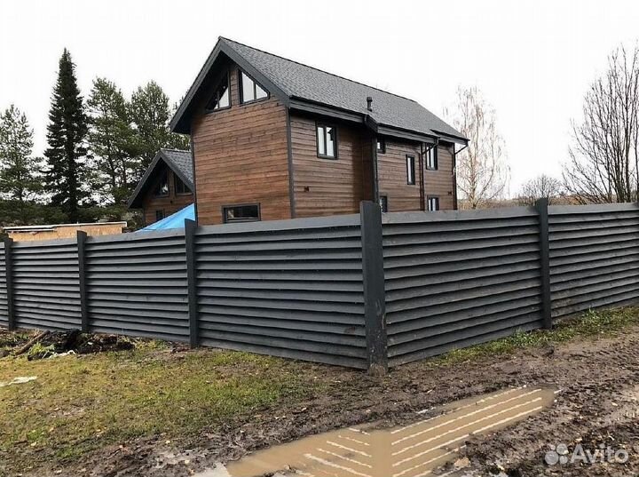 Забор жалюзи и ворота из дерева