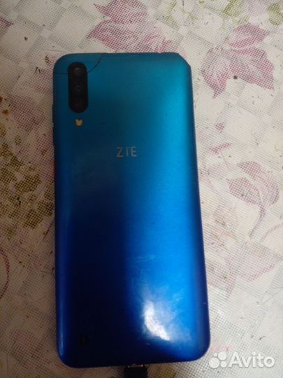 ZTE Blade A71, 3/64 ГБ