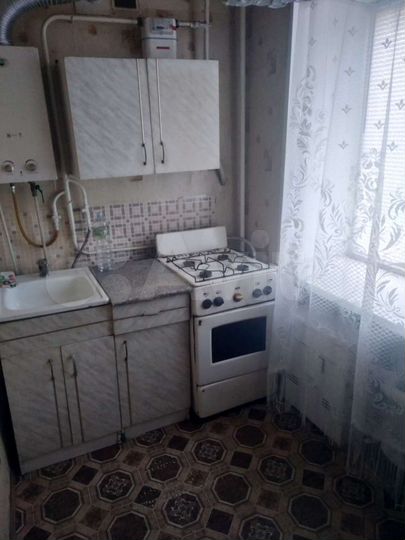 2-к. квартира, 40 м², 1/2 эт.