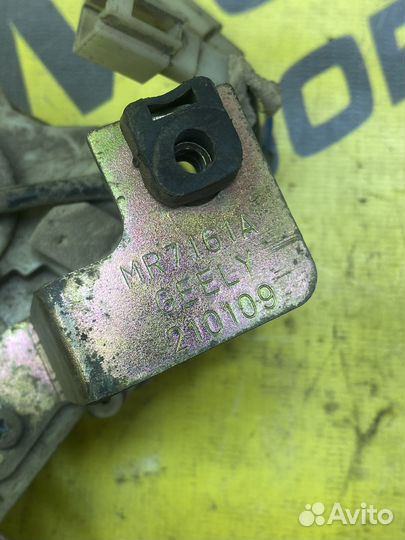 Замок двери передний правый Geely Otaka CK-1