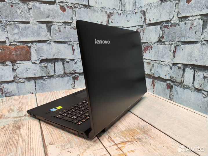 Игровой ноутбук intel-4ядра/2видеокарты/8Gb/SSD