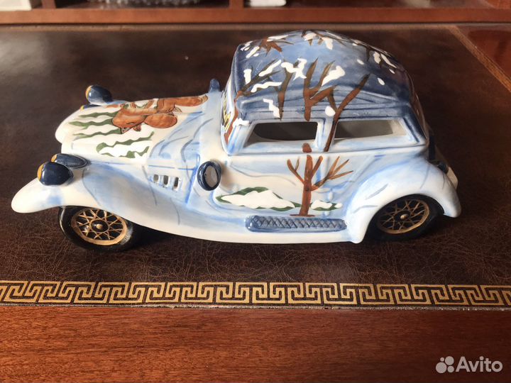 Шкатулка автомобиль сувенир