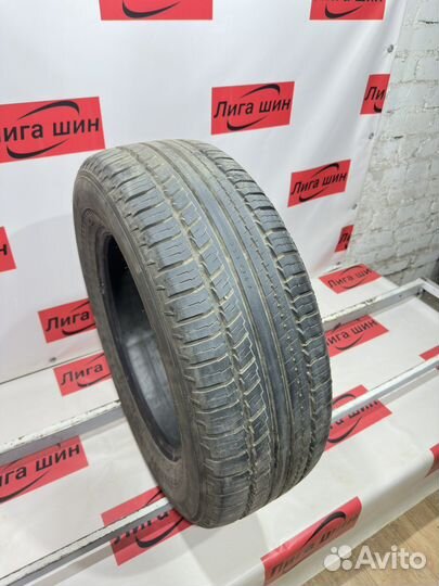Nokian Tyres zLine SUV 235/65 R17