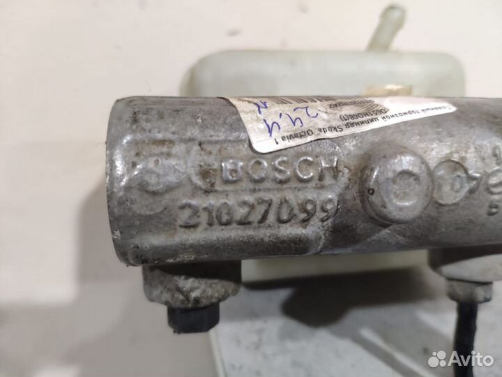 Главный тормозной цилиндр Skoda Octavia 1 (A4)