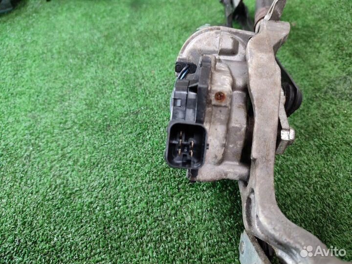 Трапеция стеклоочистителя с мотором передняя Kia