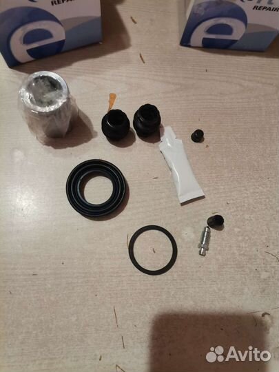 Ремкомплект суппорта Toyota corolla (E12)