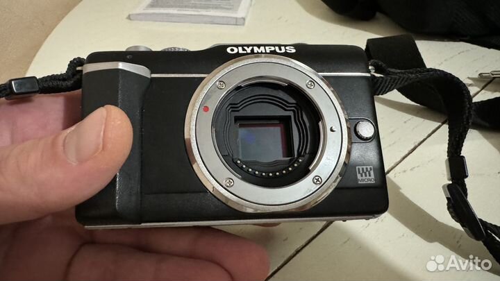 Фотоаппарат Olympus Pen E-PL1 Kit