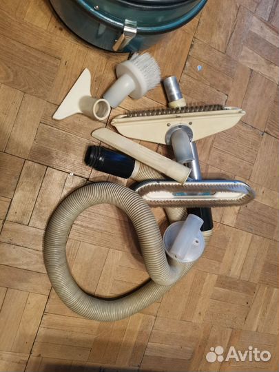 Пылесос Вихрь 6 м 1977г. СССР
