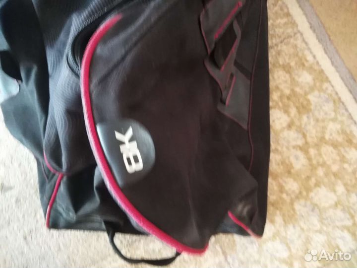 Хоккейный баул на колесах взрослый