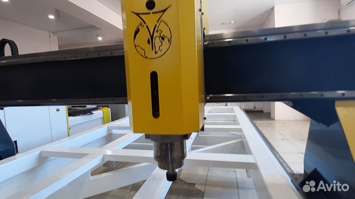 Фрезерный станок с чпу 1325