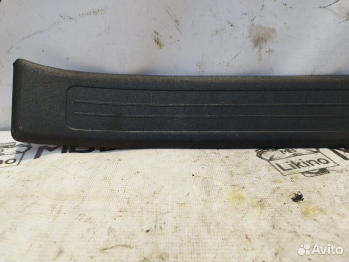 Накладка порога задняя правая Mercedes Gl X164