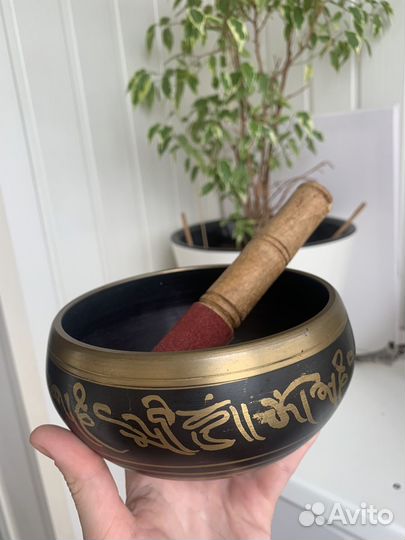 Поющая чаша