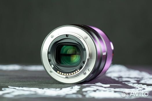 Объектив Sony FE 35mm F/1.8