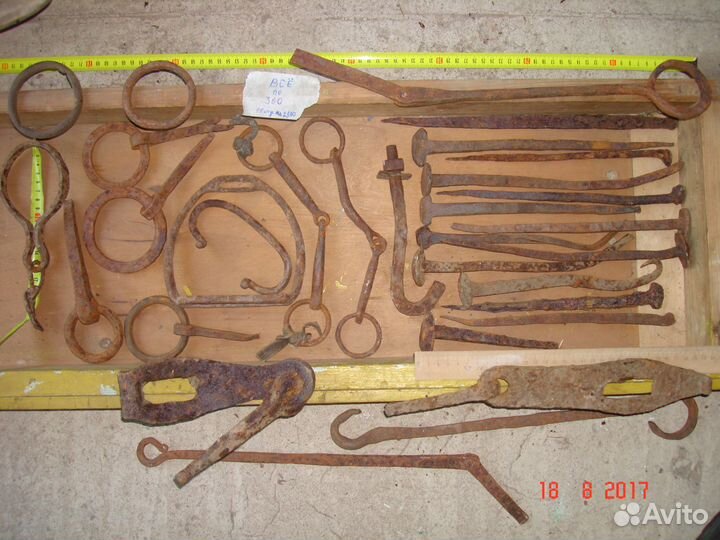 Гвозди старинные кованые Кольца петли засовы крюки