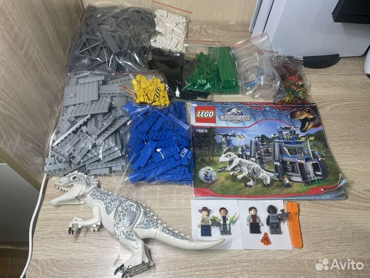 Lego jurassic world 75919 Индоминус Рекс