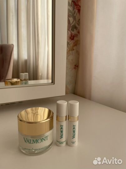 Баночка из-под крема для лица valmont