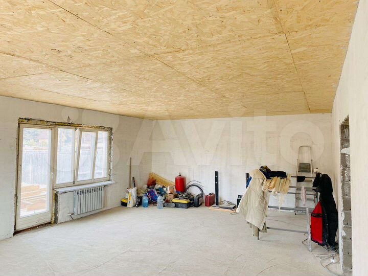 Дом 171,8 м² на участке 9 сот.