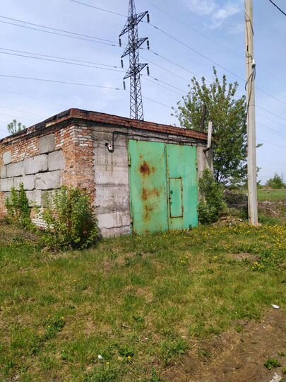 Гараж, > 30 м²