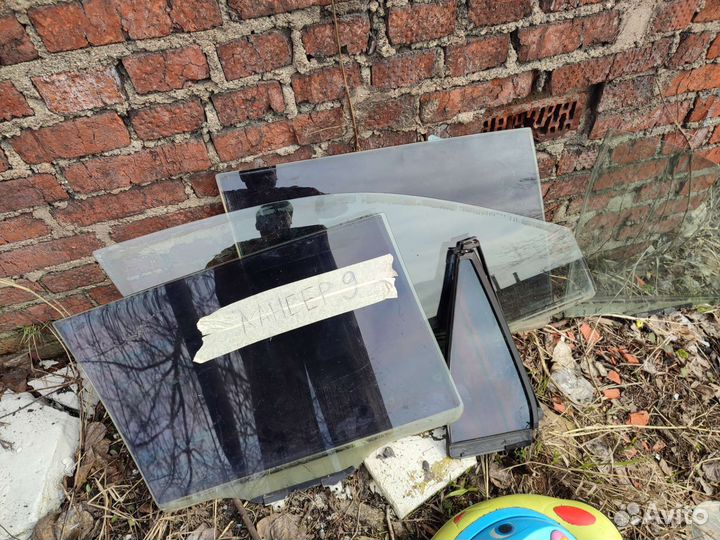 Боковые стекла митсубиси Lancer 9 Комплект