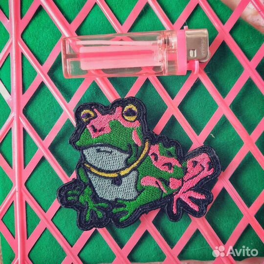 Нашивки и броши на заказ