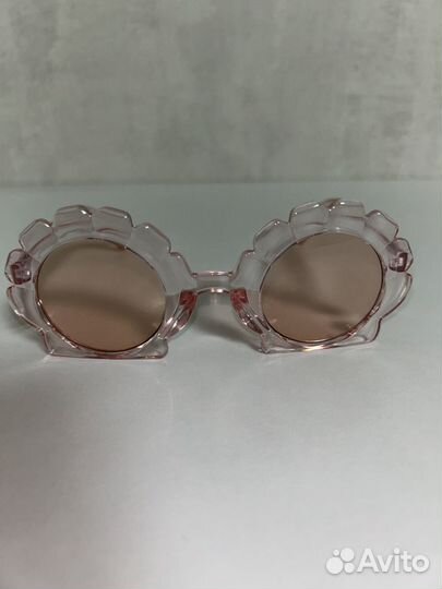 Очки солнцезащитные