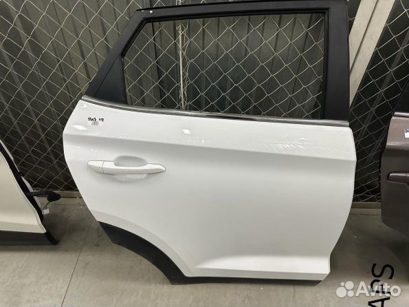 Дверь задняя правая Hyundai Tucson 3 TL