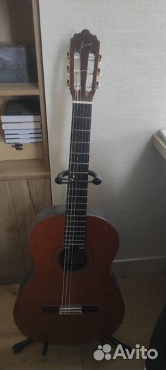 Классическая гитара Alhambra 4p