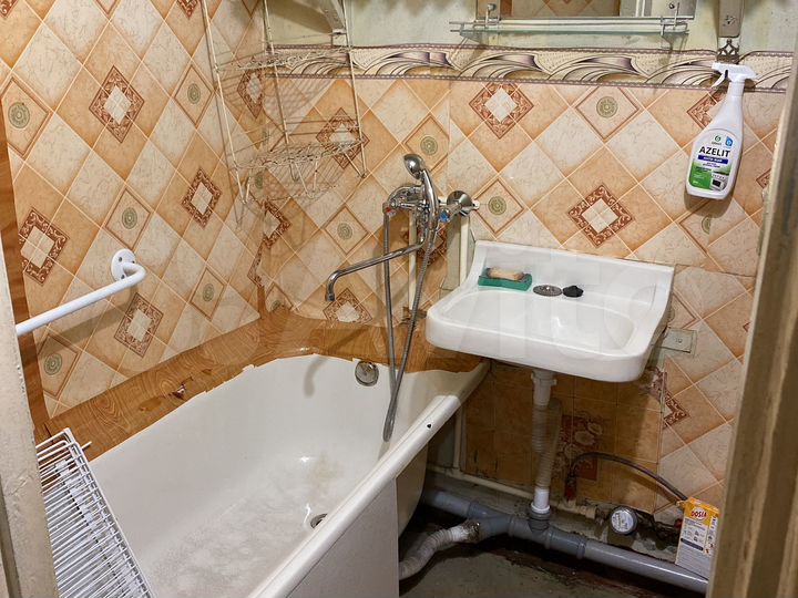 2-к. квартира, 40 м², 5/5 эт.