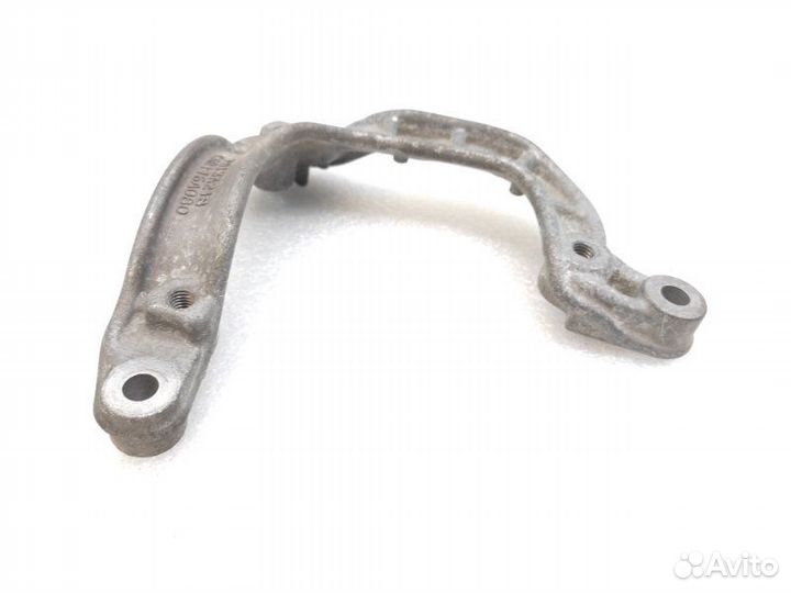 Кронштейн компрессора кондиционера Mitsubishi