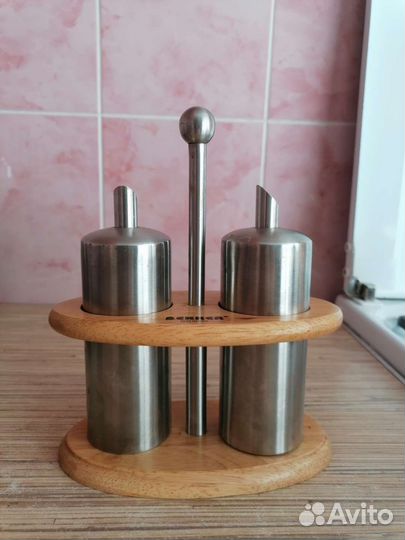 Солонка и перечница Bekker