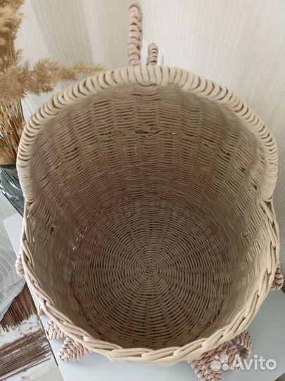 Корзина плетеная