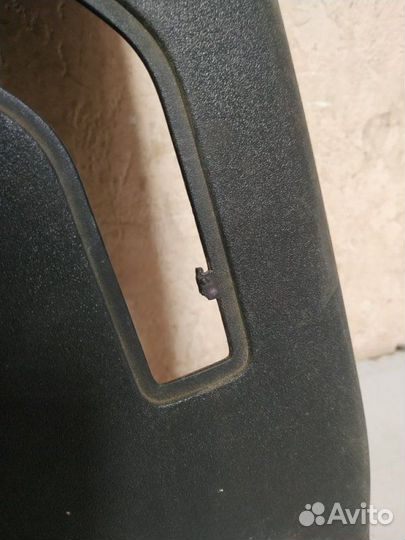 Обшивка стойки левая Volvo S40 2 2004-2012