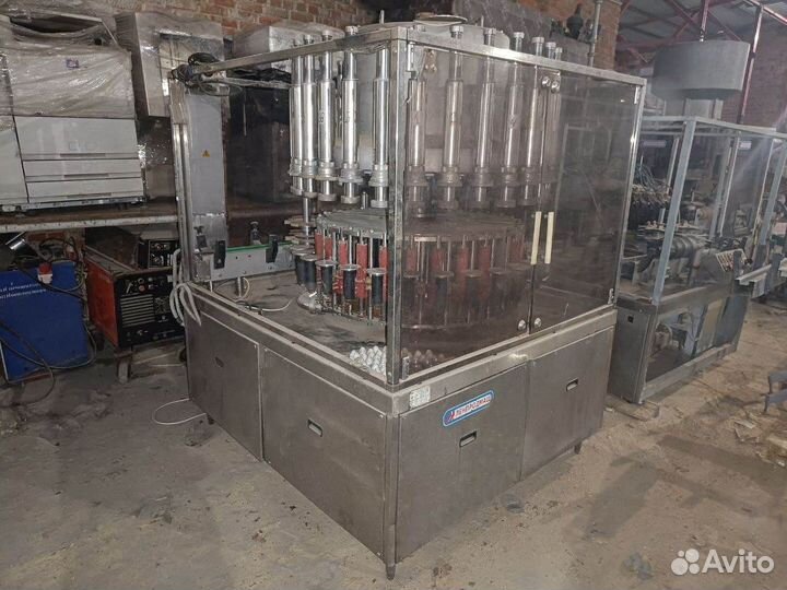 Автомат розлива гравитационный 0,5 стекло.28 голов