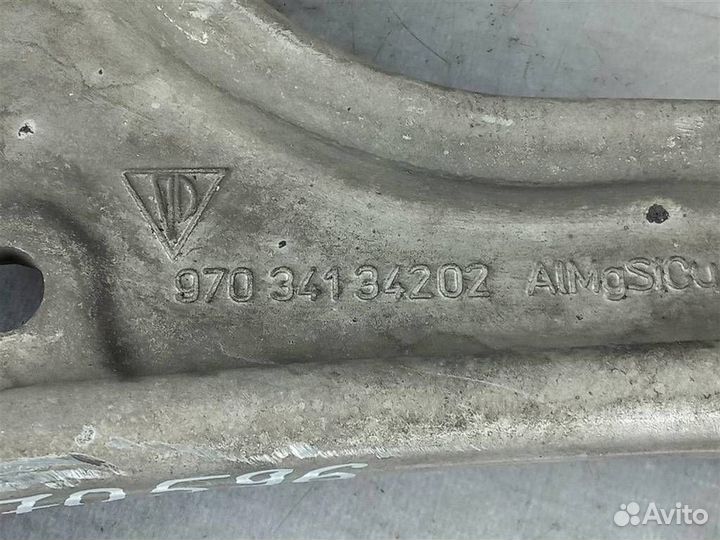 Рычаг передней подвески нижний правый Porsche Pan