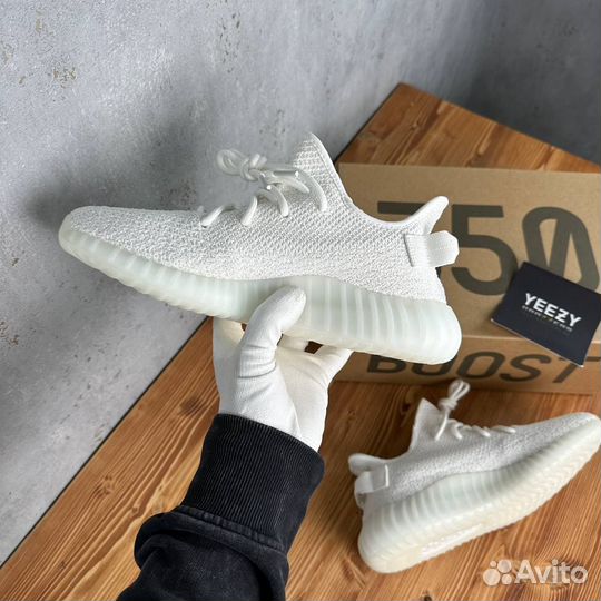 Adidas Yeezy Boost 350 v2 Cream White