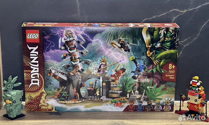 Lego Ninjago 71747 - Деревня Хранителей