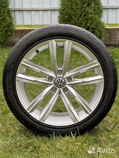 Комплект оригинальных колес R18 Volkswagen
