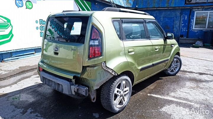 Стекло двери передней правой KIA Soul 824212K010