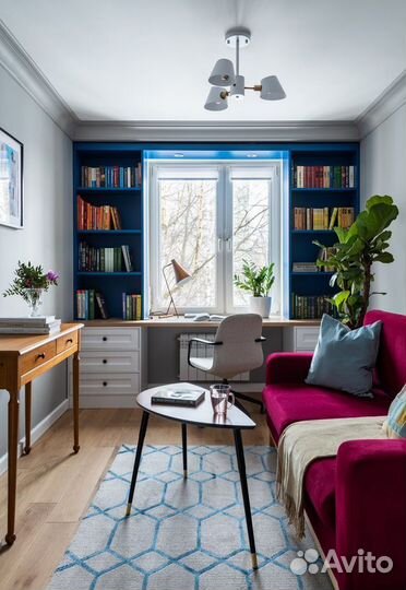 Рабочая зона у окна на заказ