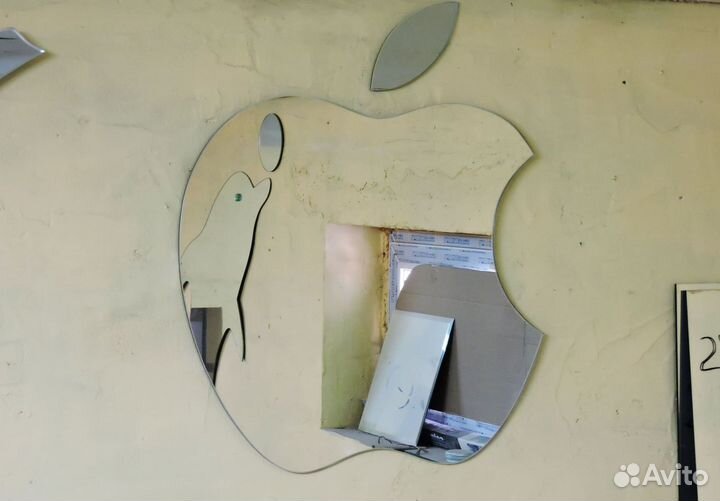 Зеркало с фацетом в раме